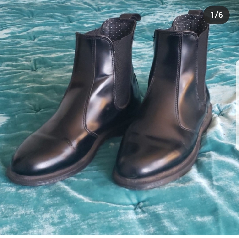 Dr. Marten Flora Booties